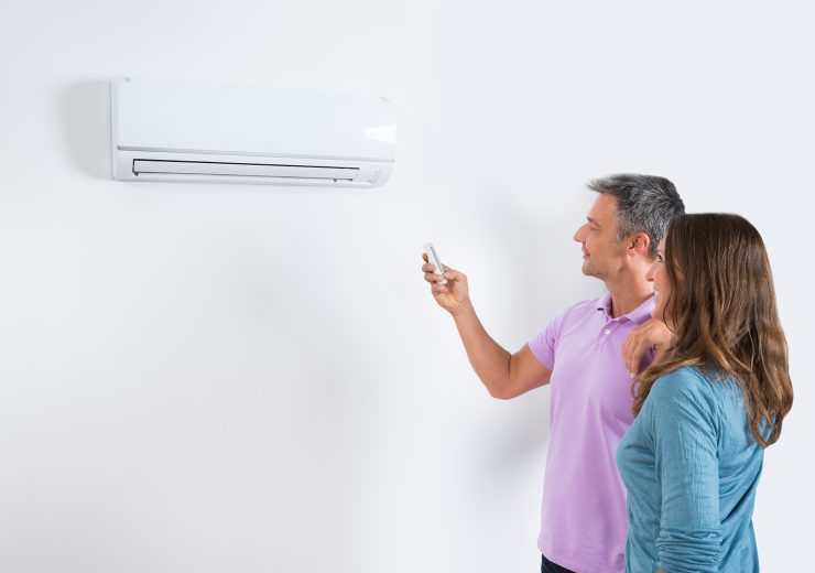 Do not touch bare wires!