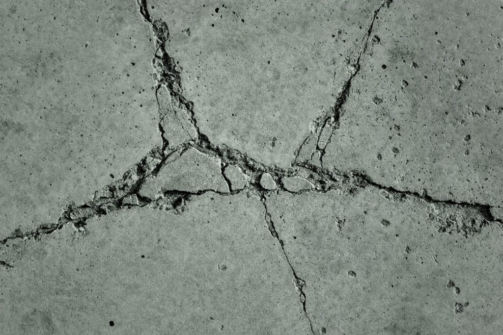 cracks in concrete slabs